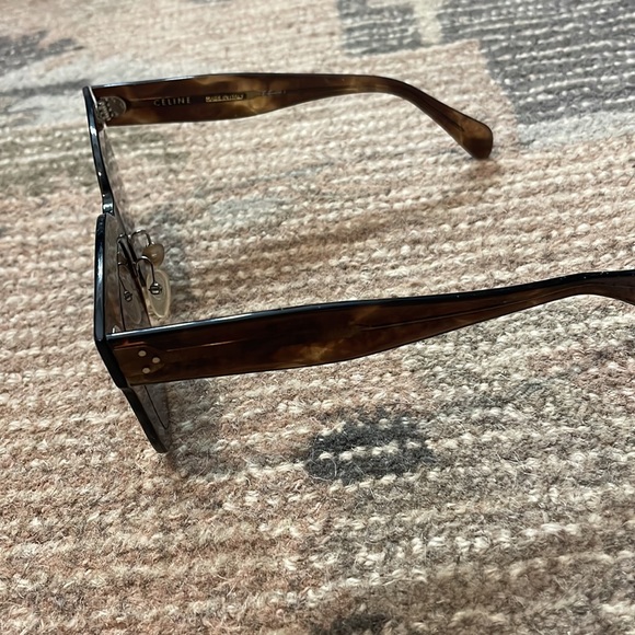 CELINE Sunglass with Case - Picture 2 of 6